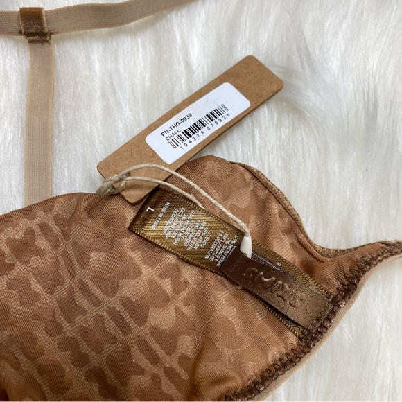 SKIMS Velvet String Thong Chai - Picture 6 of 6